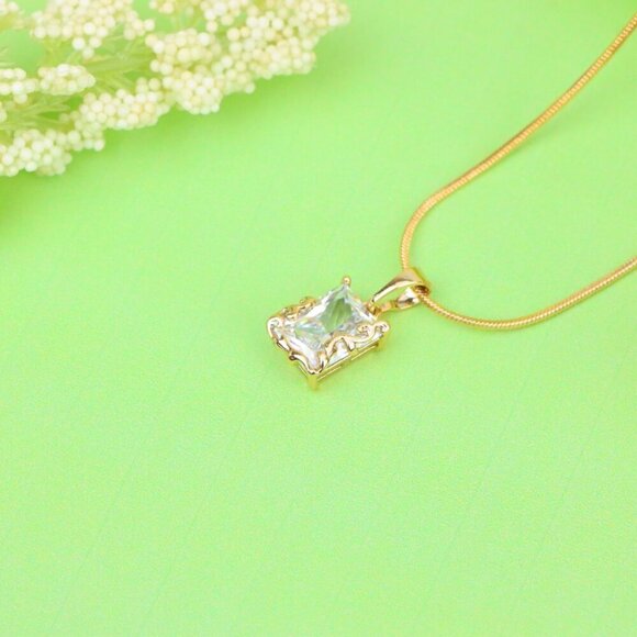 "Elegant Rose Gold Pendant with Rectangle Crystal and Filigree Frame, XPPT1383 - Picture 12 of 13